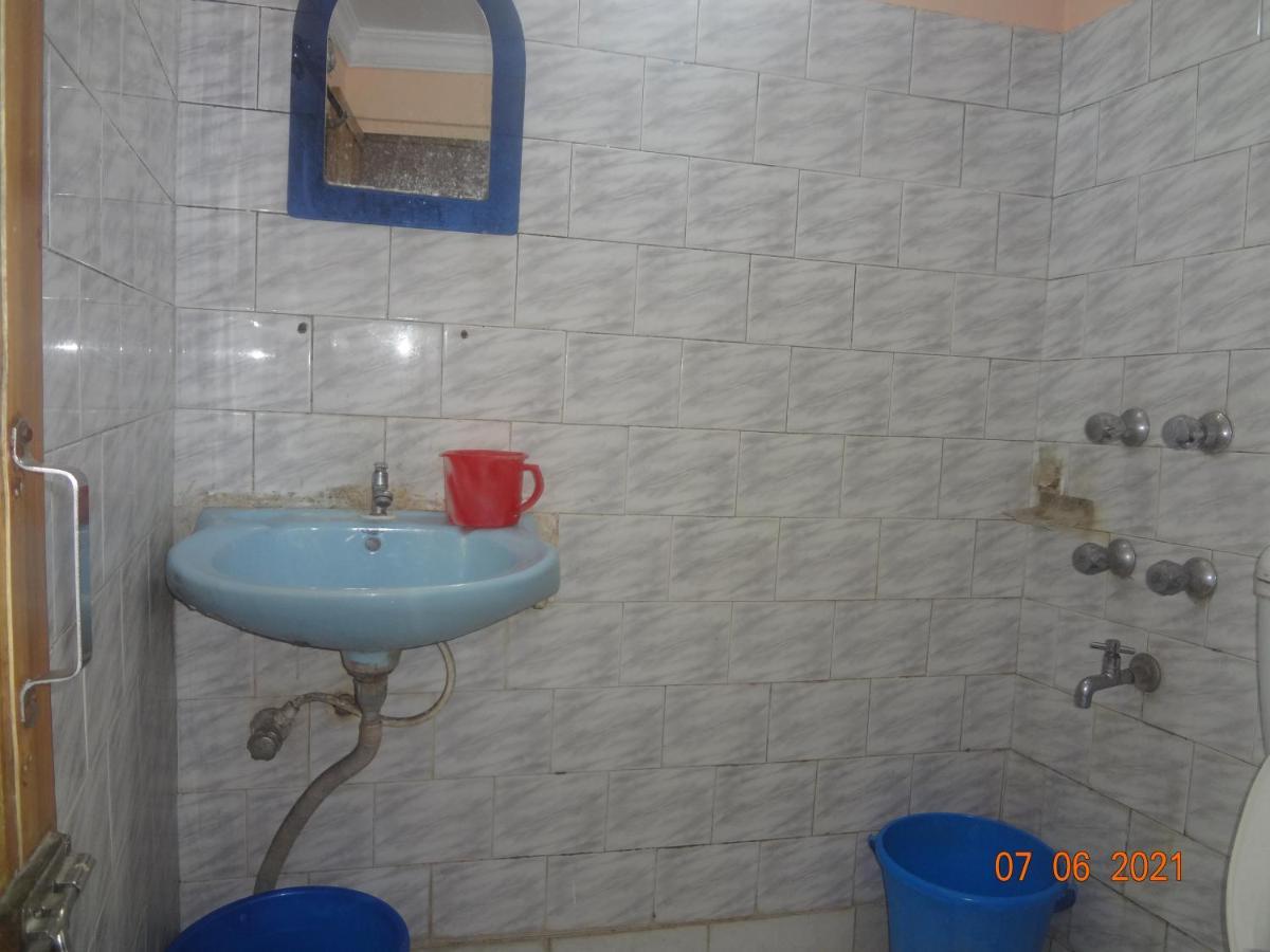 Khaja Habib Hotel Kalküta Dış mekan fotoğraf